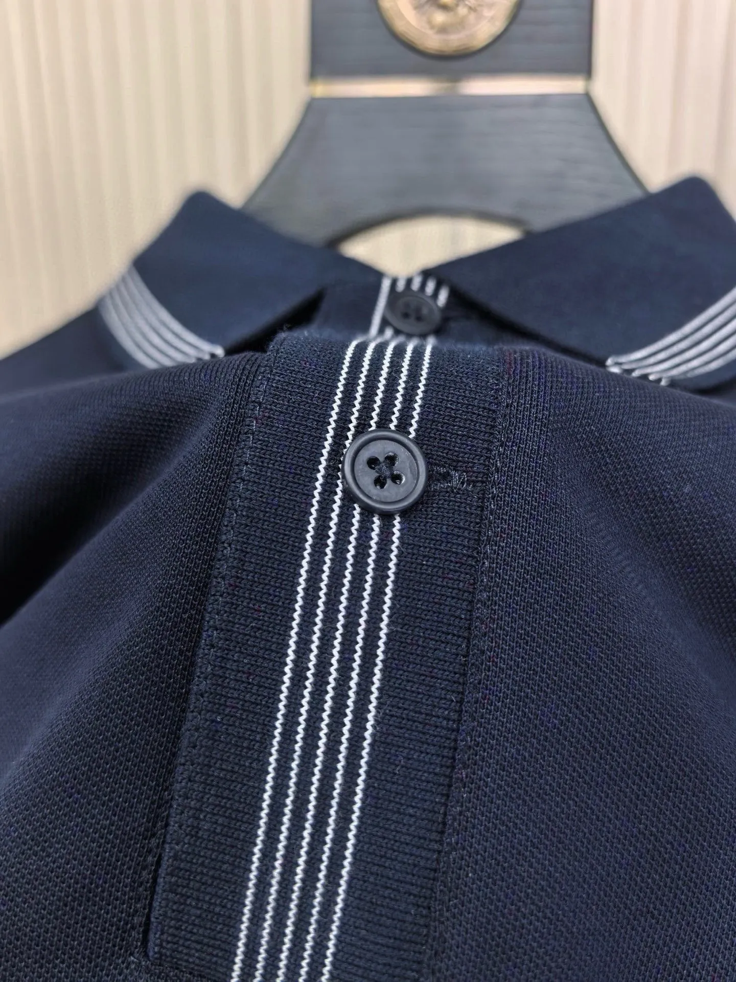 , supporting BC summer New Arrival T-shirt lapel short-sleeved POLO shirt, counter-customized fabric Breathable, high comfort, material: 69.7% cotton 26.4% polyester fiber 3.9% spandex Style: general style, impeccable details, brand element design concept, reflecting high quality. It feels delicate and soft! It presents a casual cut and the upper body shape is great! (Complete three standards) Sizes: M-4XL